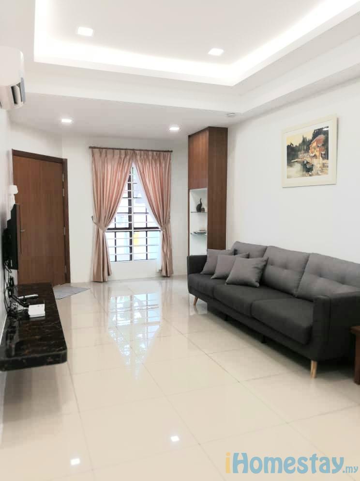 SS18/3C Subang Jaya 4Bed3Bath 14 Tetamu