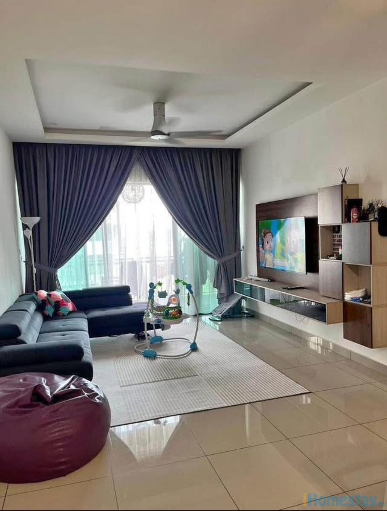 Fully furnished studio at downtown condo